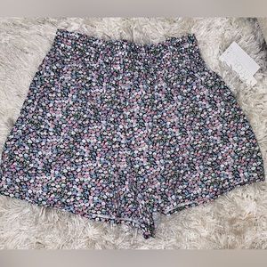 Abound NWT Flowery shorts